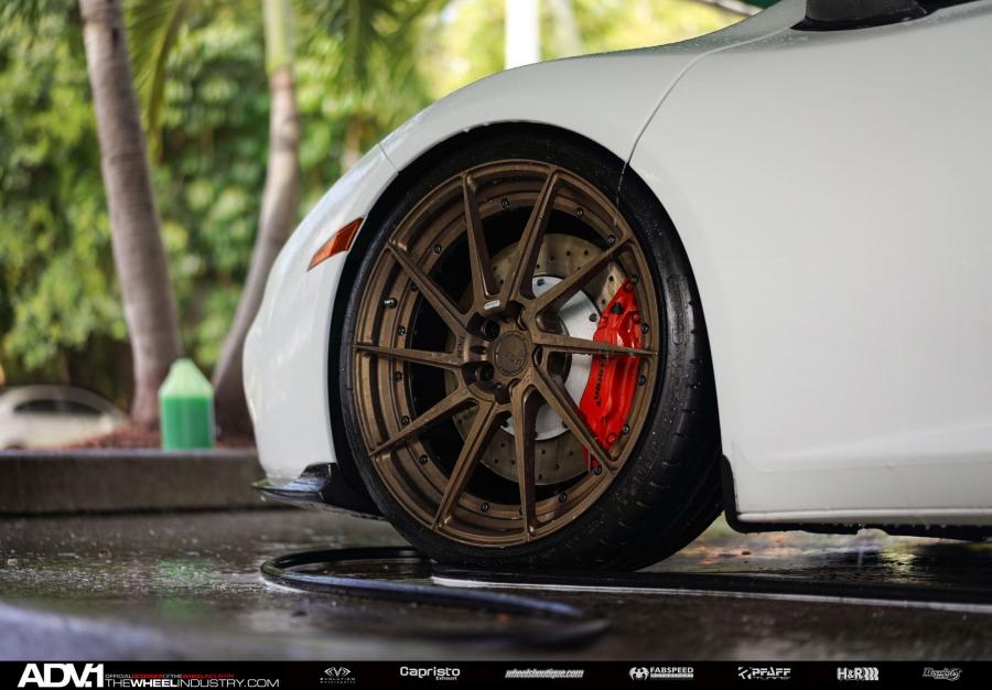  McLaren MP4-12C on ADV.1 Wheels (ADV10RMV2CS) 2015 года  (фото 3 из 24)